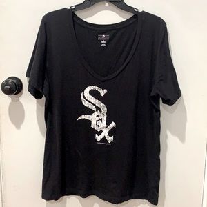 black white soxs t-shirt